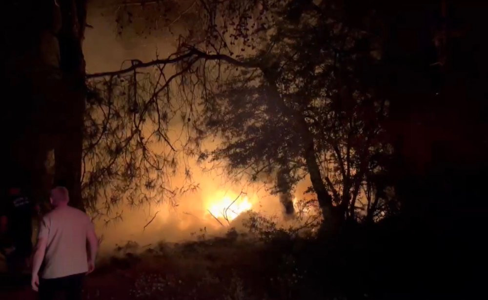 Isınmak için yaktığı ateş felakete dönüştü!