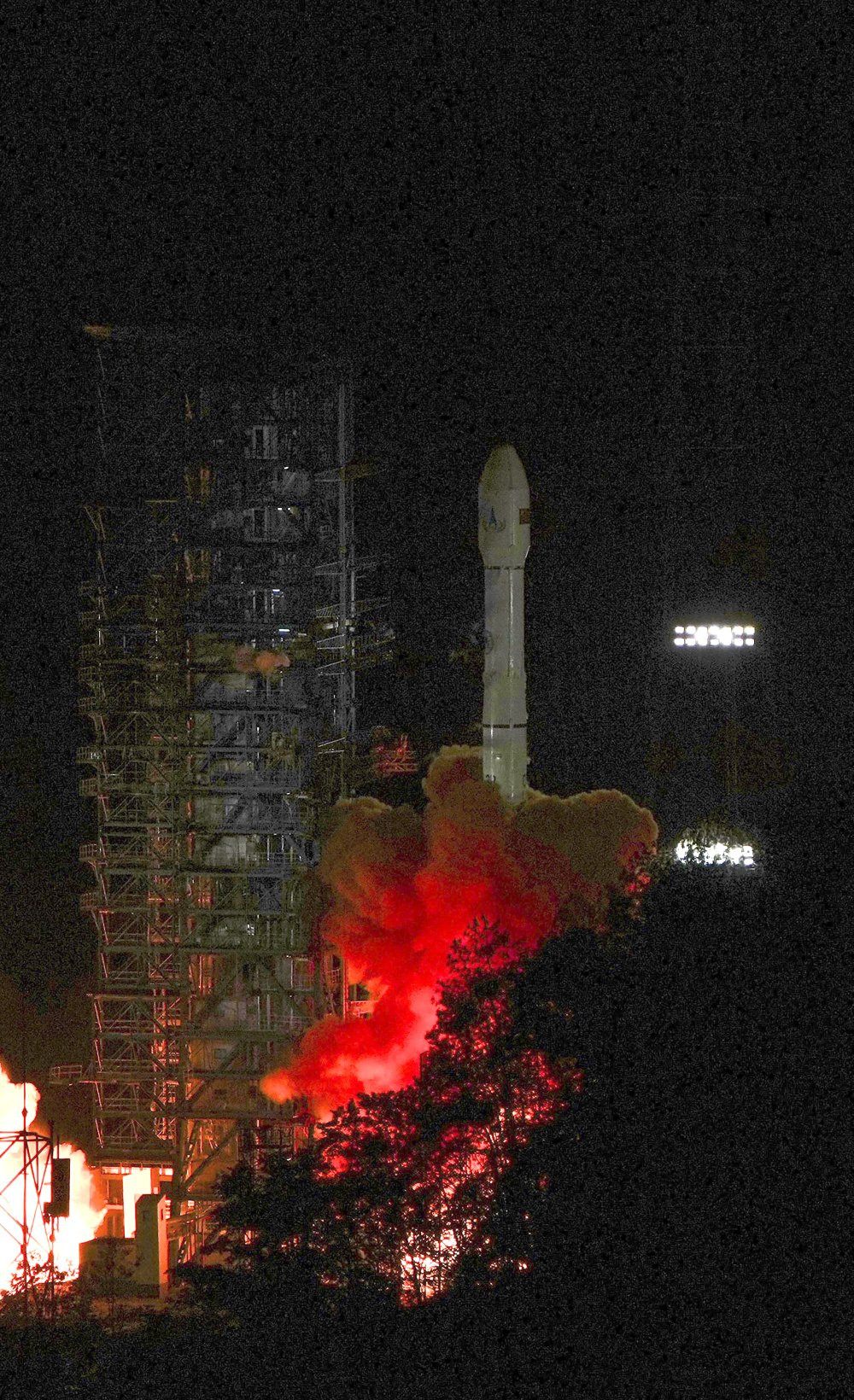 Uzayda yeni keşif: Çin’in Tianwen-2’si asteroit avına çıktı!