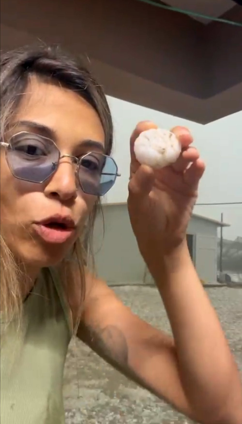 Kadın üretici seraya girdi ellerini başının arasına alıp ağladı! 45 dakikada dünya başına yıkıldı