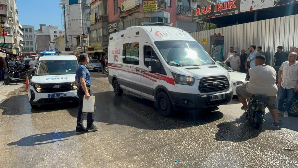 Adana’da yangın! Çarşaf kurtarmadı: İşçiler düştü