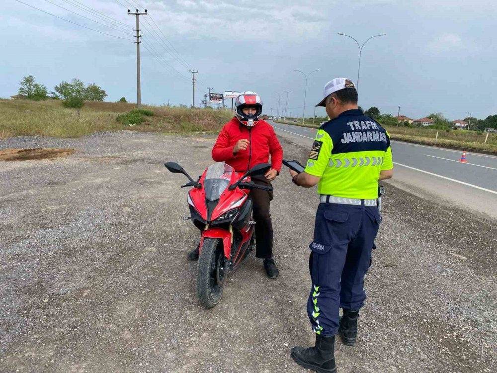 Jandarma’dan sert müdahale! Tek tek toplandı