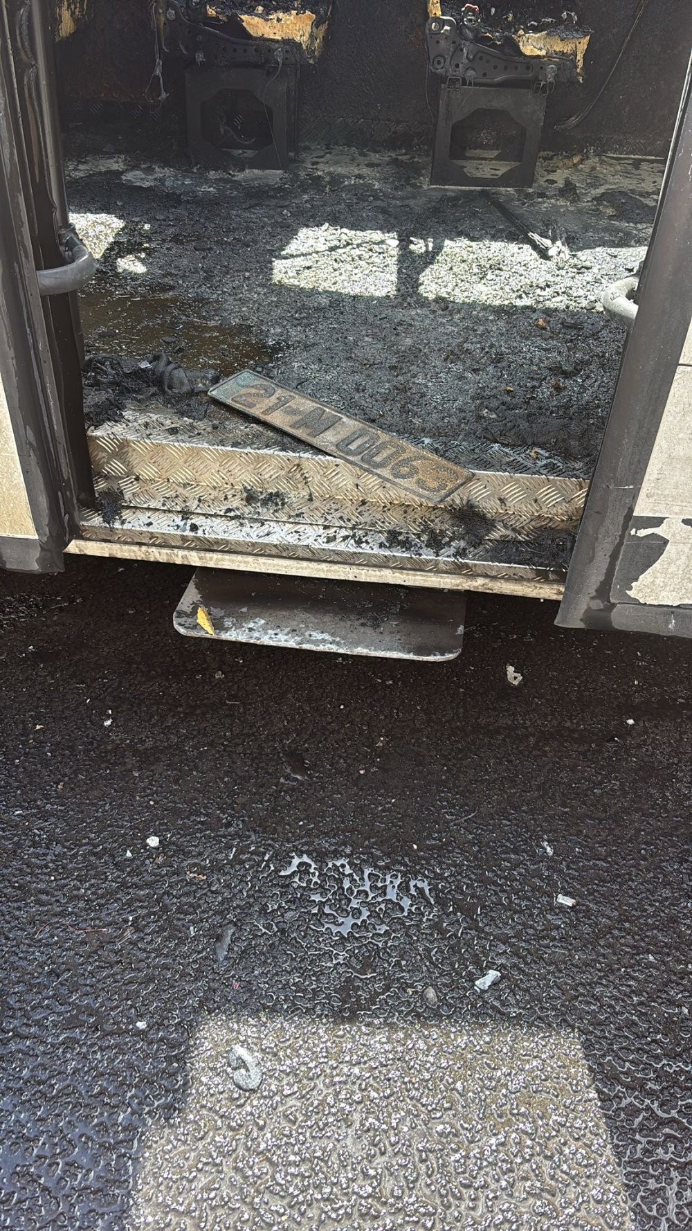 Yolcu minibüsünde korku dola onlar! Can pazarı yaşandı