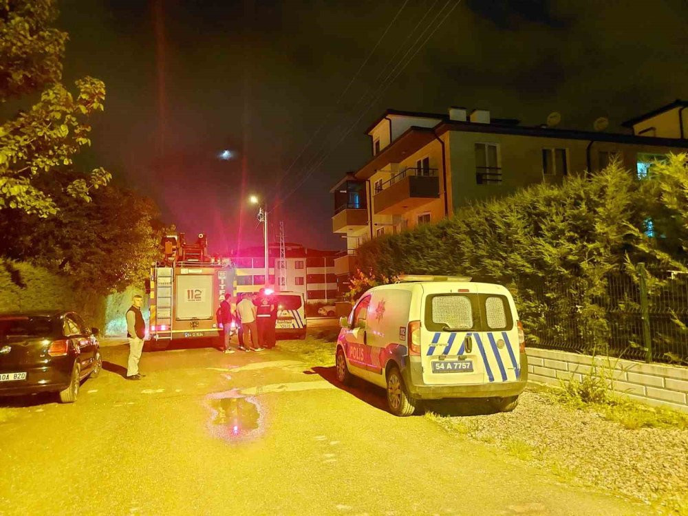 İki çocuk babasının sır ölümü! Kapı açılmadı, balkondan giren komşusu buldu
