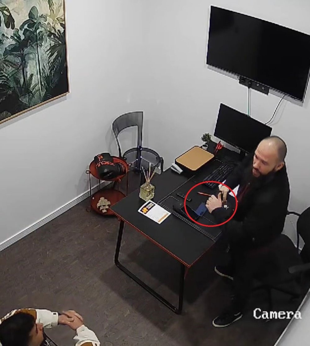 Altın madalyalı milli vücutçuya silah tehdidiyle dayak! Spor salonunun ofisinde pusu kuruldu