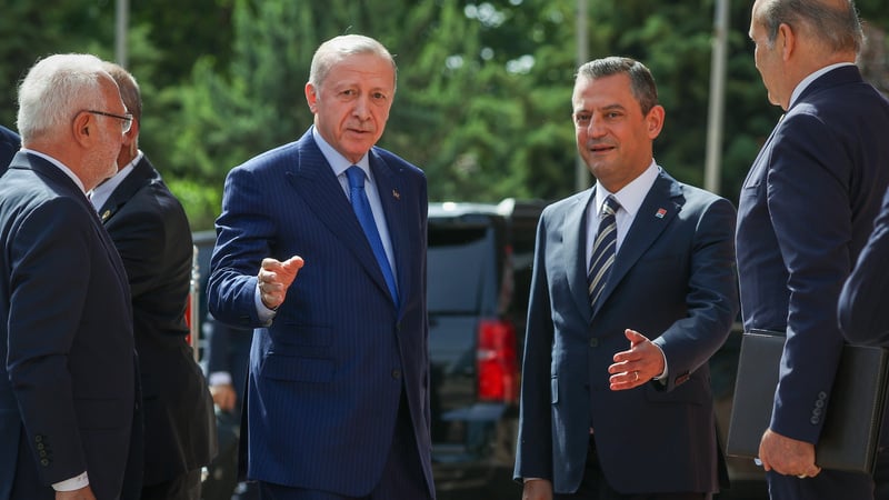 ozgurozelerdogan8.jpg