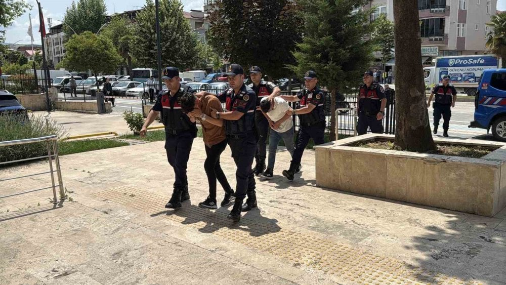 Tüyler ürperten iddia: Amcalarının oğluna yıllarca cinsel istismarda bulundu