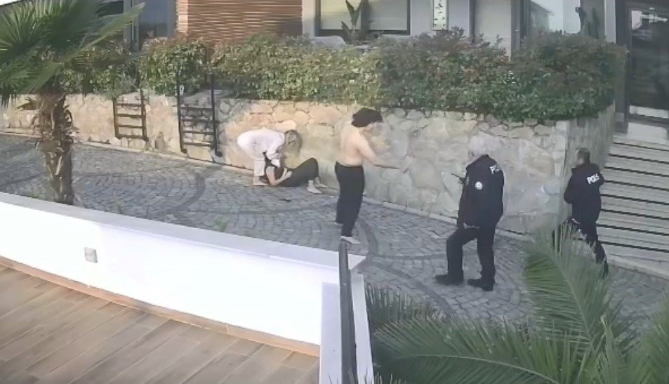 Doktordan kadın komşusunu duvardan uçurtan yumruk! Gözüne 12 dikiş atıldı kemikleri kırıldı