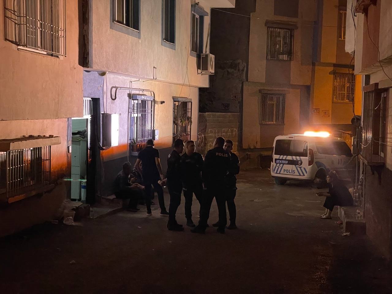 gaziantepte-anne-ve-kizi-kilitli-oldukl-754272-222615.jpg
