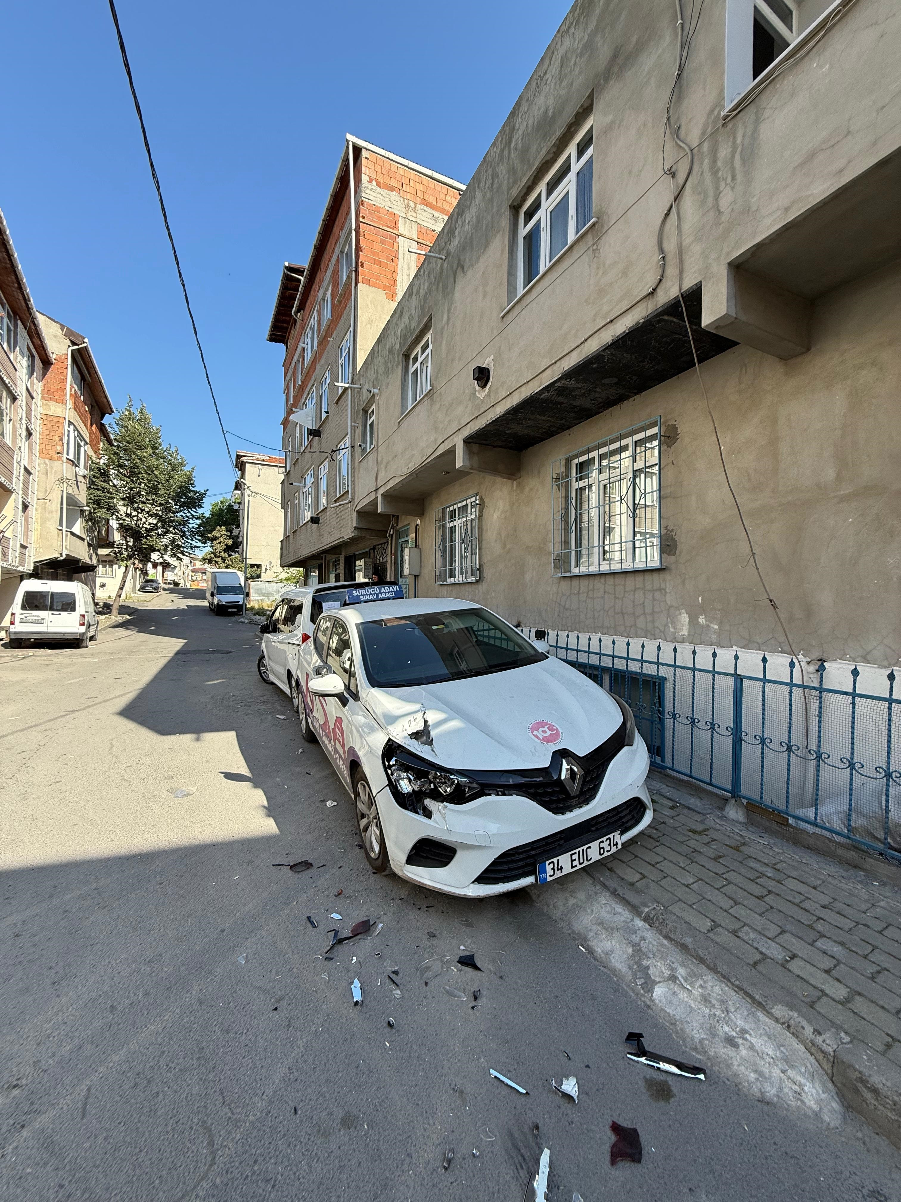 istanbul-avcilarda-geri-manevra-yapan-752920-222231.jpg