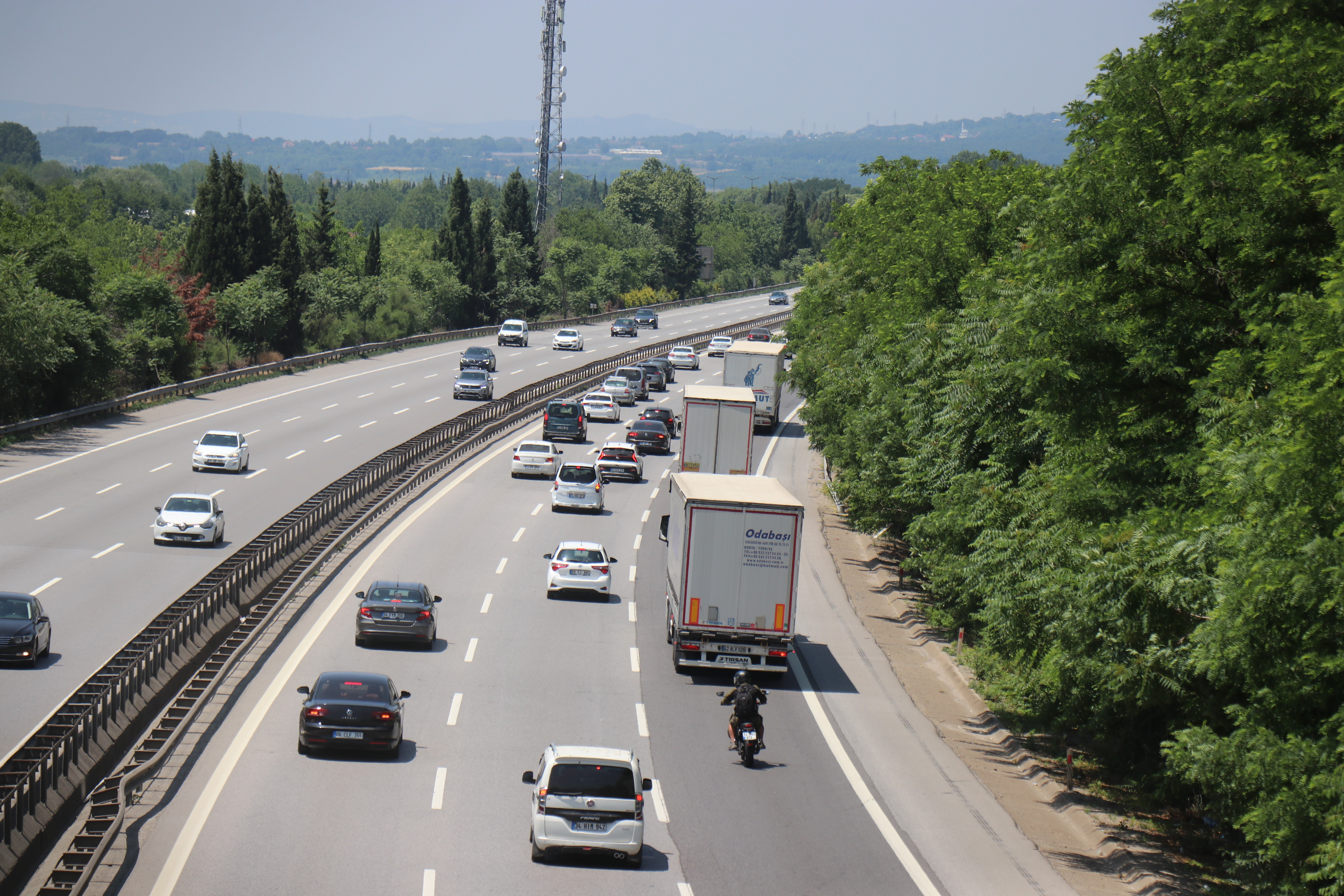 eyvah-eyvah-tatilci-gocmen-kuslar-geri-donuyor-istanbulun-trafik-cilesi-basliyor-yola-cikacaklar-aman-dikkat-yenicag-12.jpg