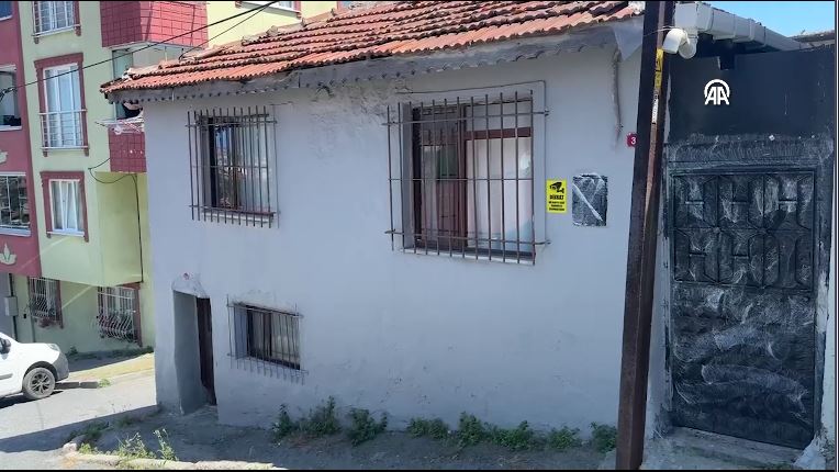 istanbulda-tuyler-urperten-olay-cesedi-haliya-sarili-bahcede-bulundu-4-cocuk-babasiydi-yenicag-9.jpg