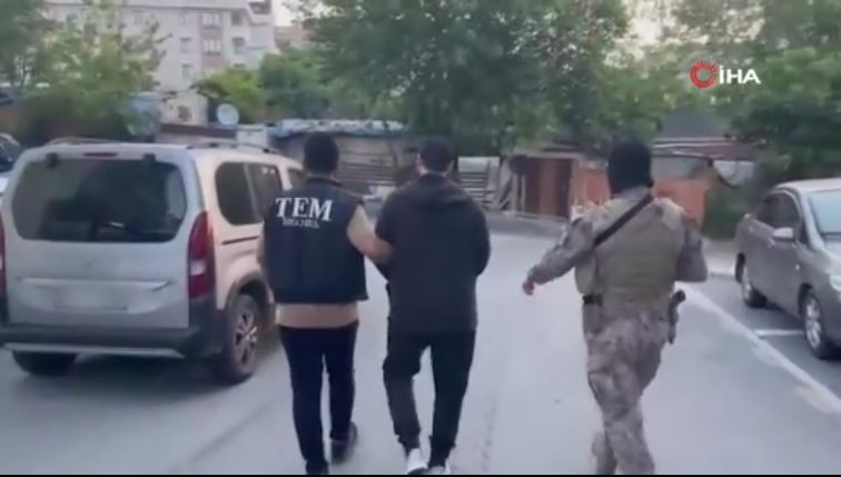 iside-istanbulda-darbe-kirmizi-bultenle-aranan-suphelilere-es-zamanli-baskin-9u-yakalandi-6-firari-var-yenicag-10.jpg