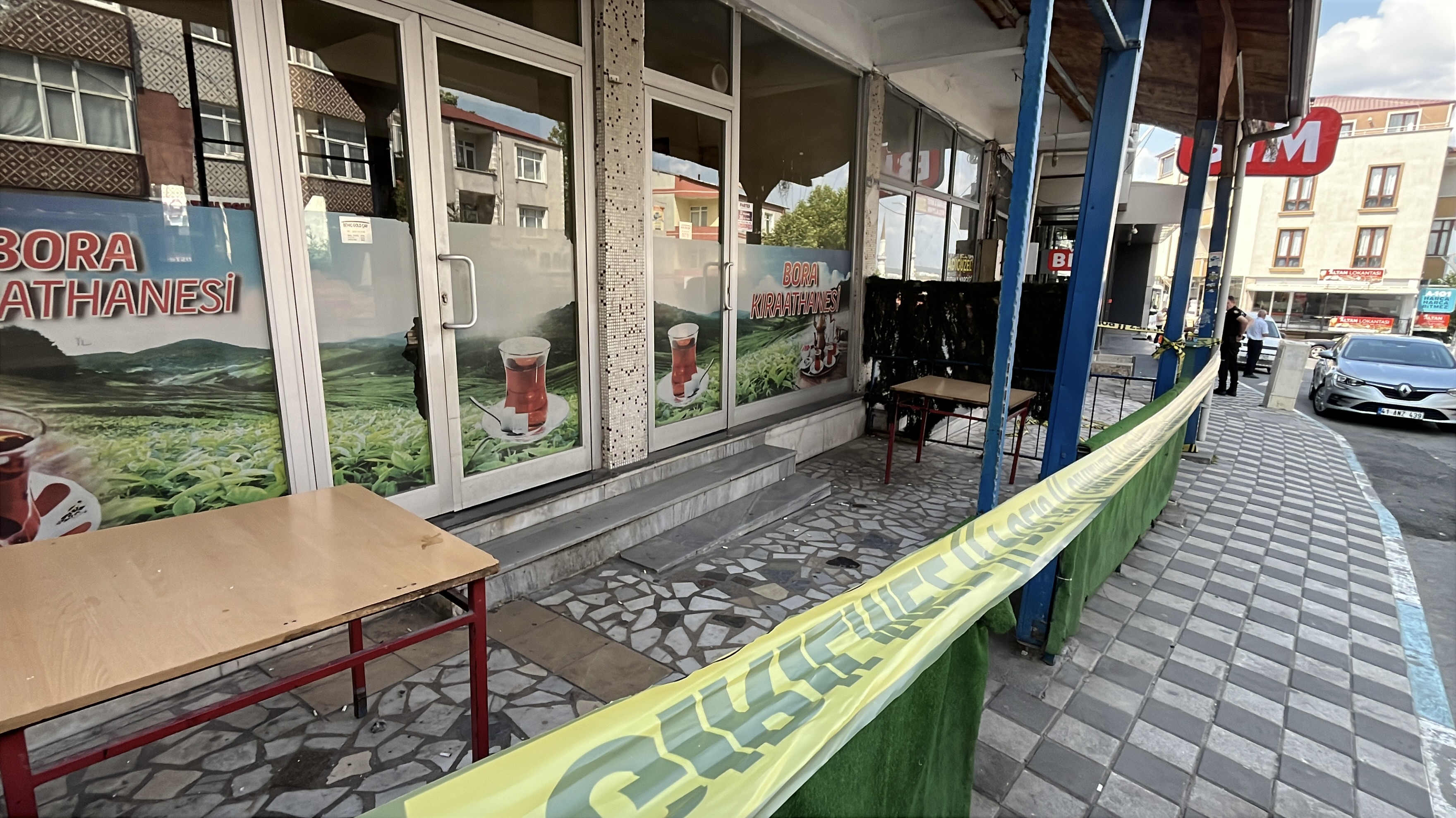 kiraathanede-ailesiyle-tartisirken-taban-763221-225244.jpg