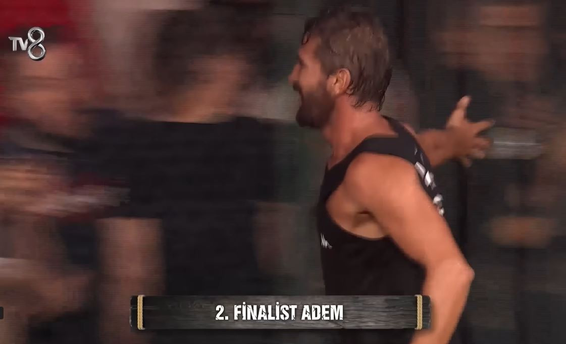 survivor-2025-finalistleri-belli-oldu-istanbulda-nefes-kesen-yari-final-kim-elendi-yenicag-25.jpg