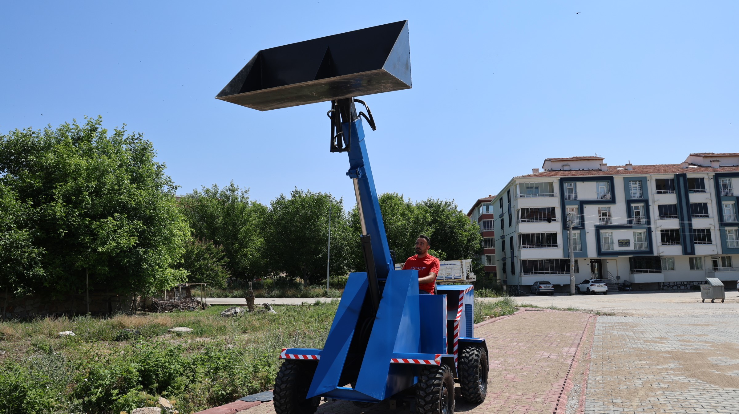 aw476148-03.jpg