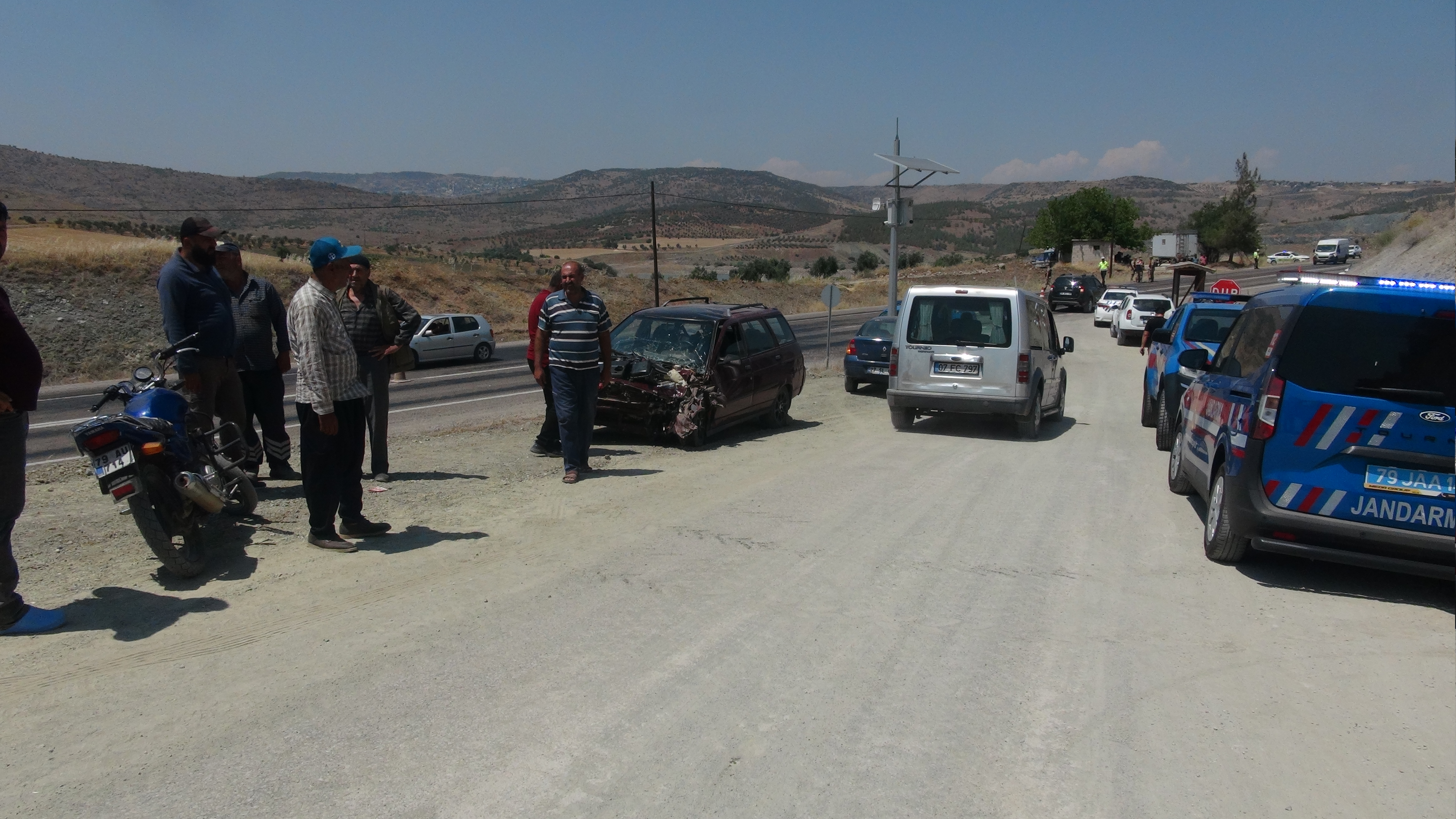kiliste-otomobiller-carpisti-8-yarali-765384-225914.jpg