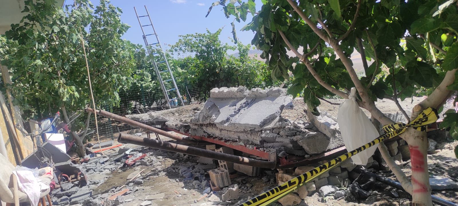 altinda-yemek-yedikleri-balkon-coktu-3-766806-226381.jpg