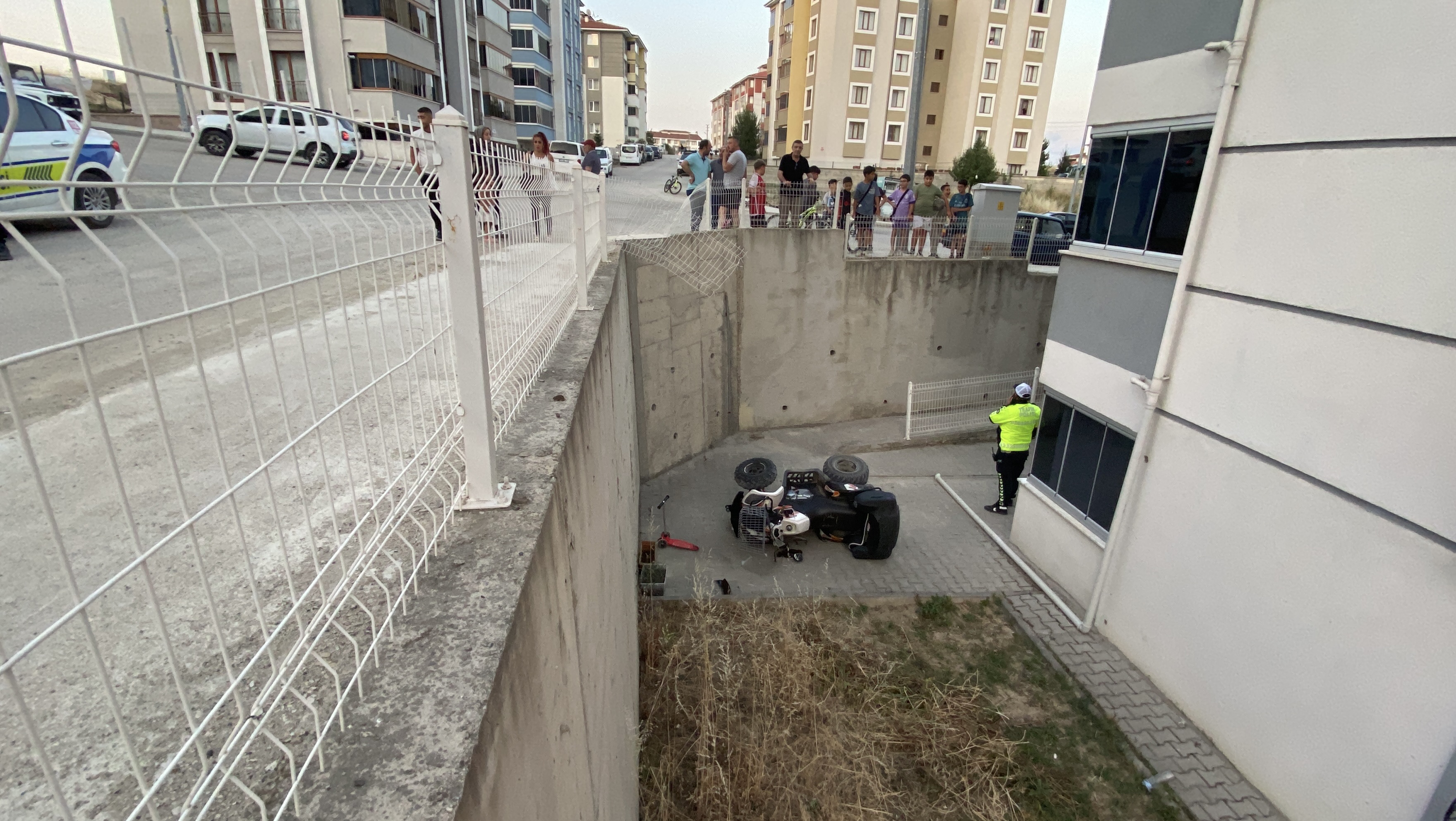 atvden-dusen-cocuk-yaralandi-surucu-ka-768844-227054.jpg