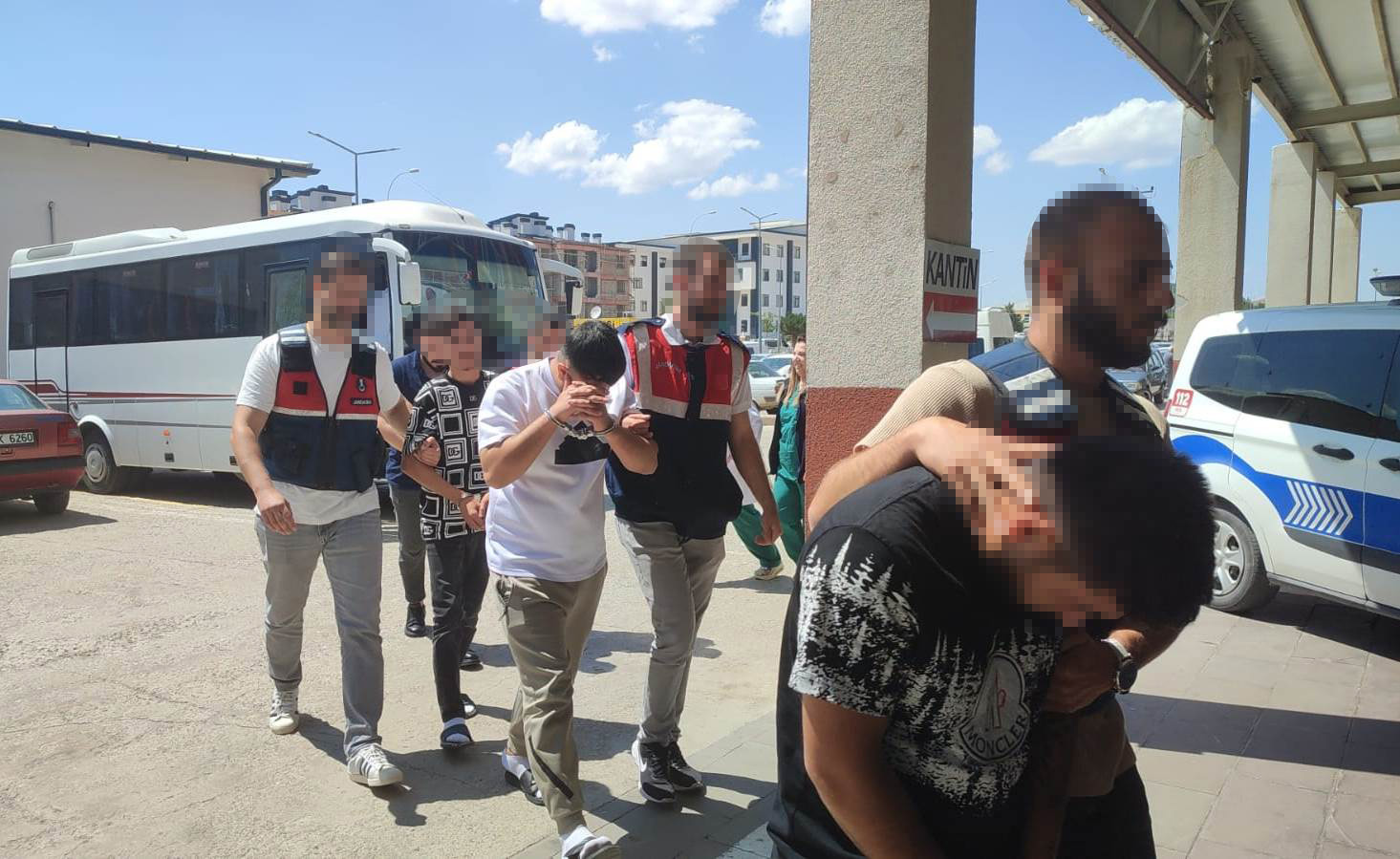 konya-merkezli-4-ilde-telefon-dolandiric-771121-227779.jpg