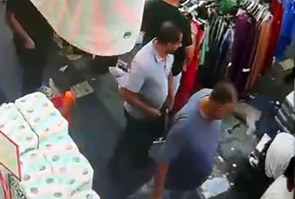 Alışverişteki kadına kabus olmuştu! Gözü dönen hırsız kameraya yakalandı: İtirafı şok etti