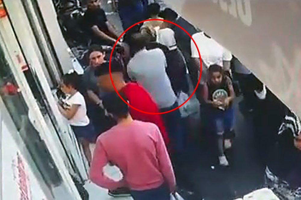 Alışverişteki kadına kabus olmuştu! Gözü dönen hırsız kameraya yakalandı: İtirafı şok etti