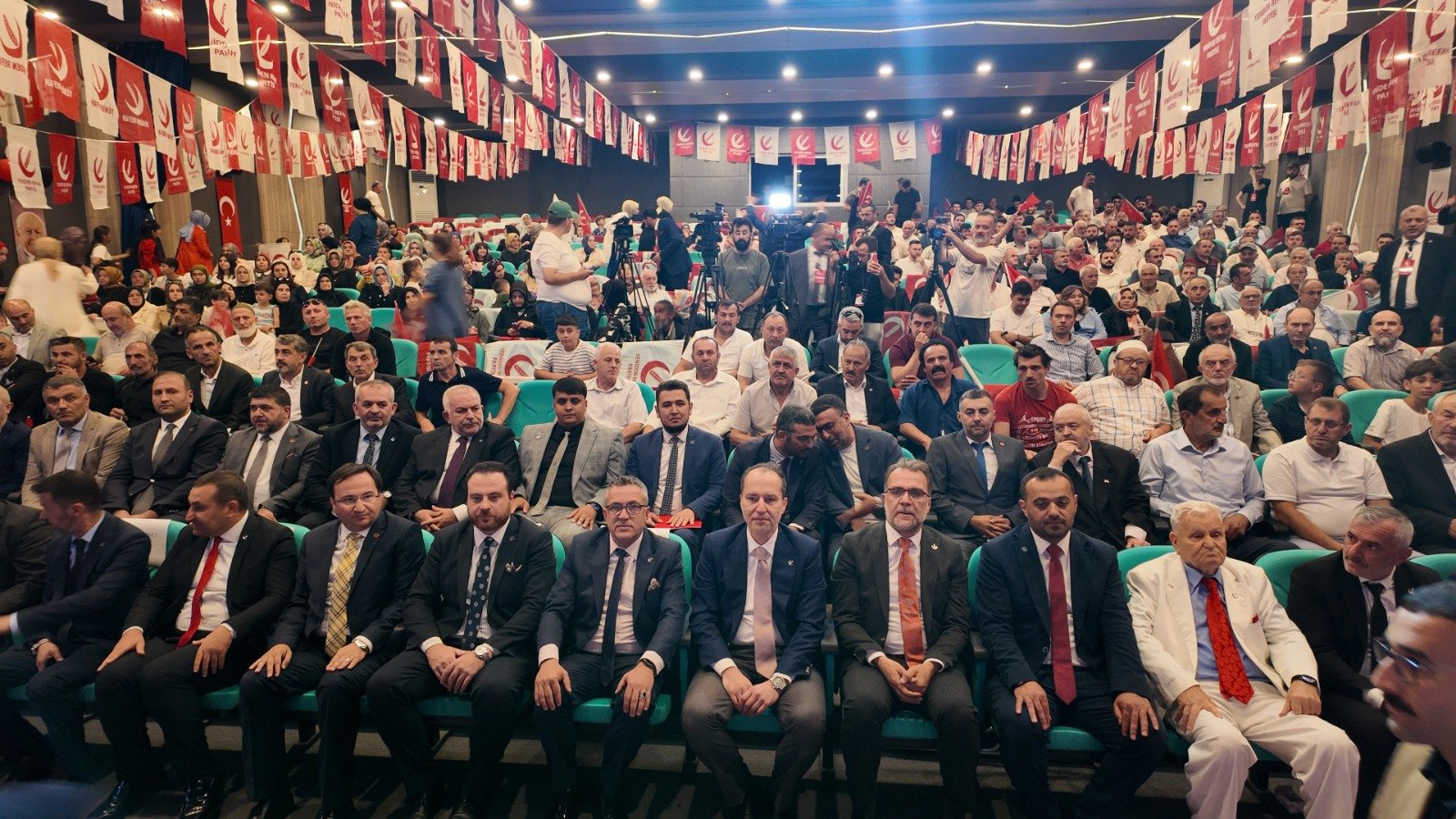 erbakan-irandan-sonra-sira-turkiyeye-778989-230268.jpg