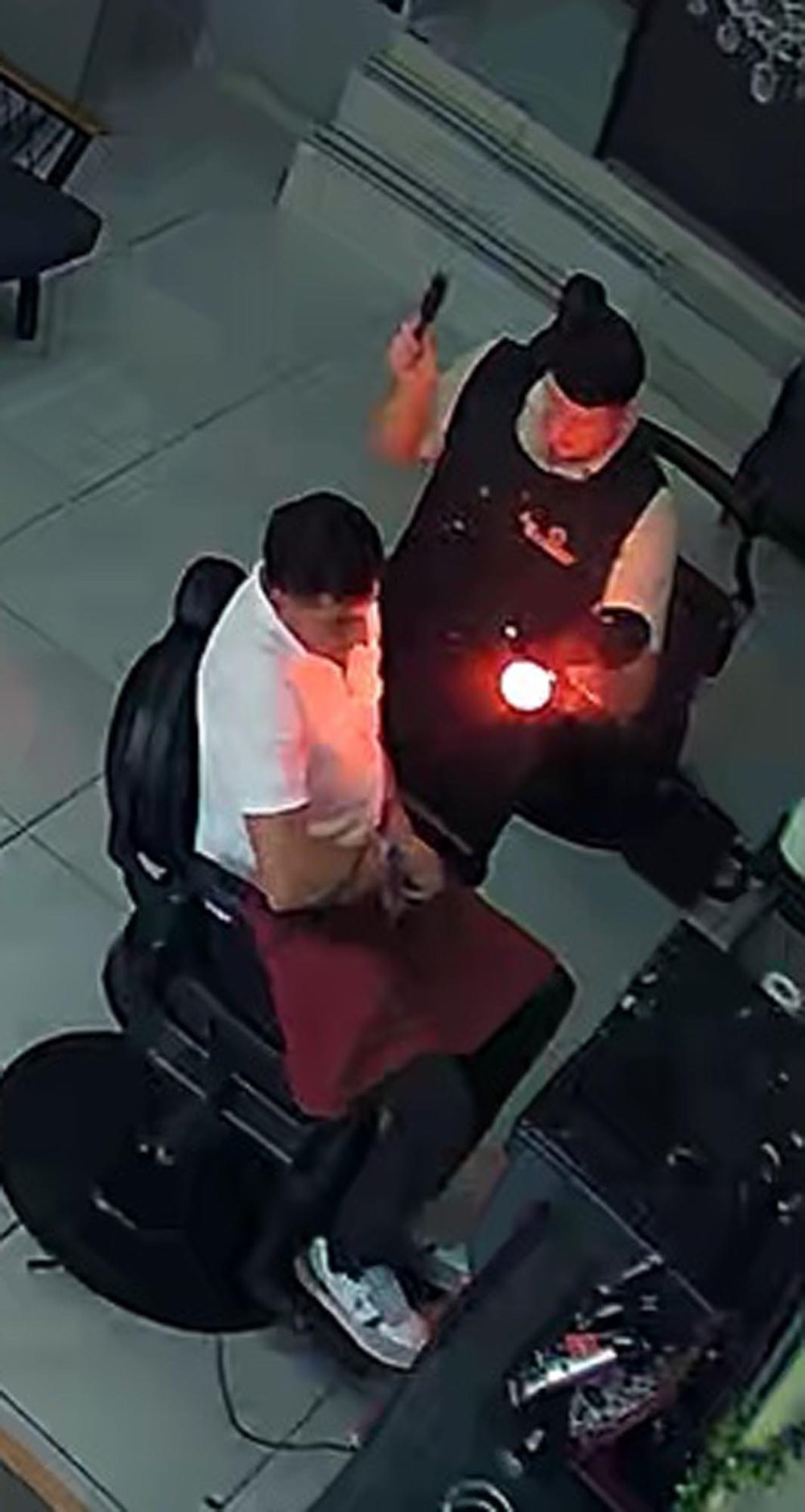 Saç taraması felakete yol açtı! Bomba gibi patladı: Berber ve müşteri ne yapacağını şaşırdı