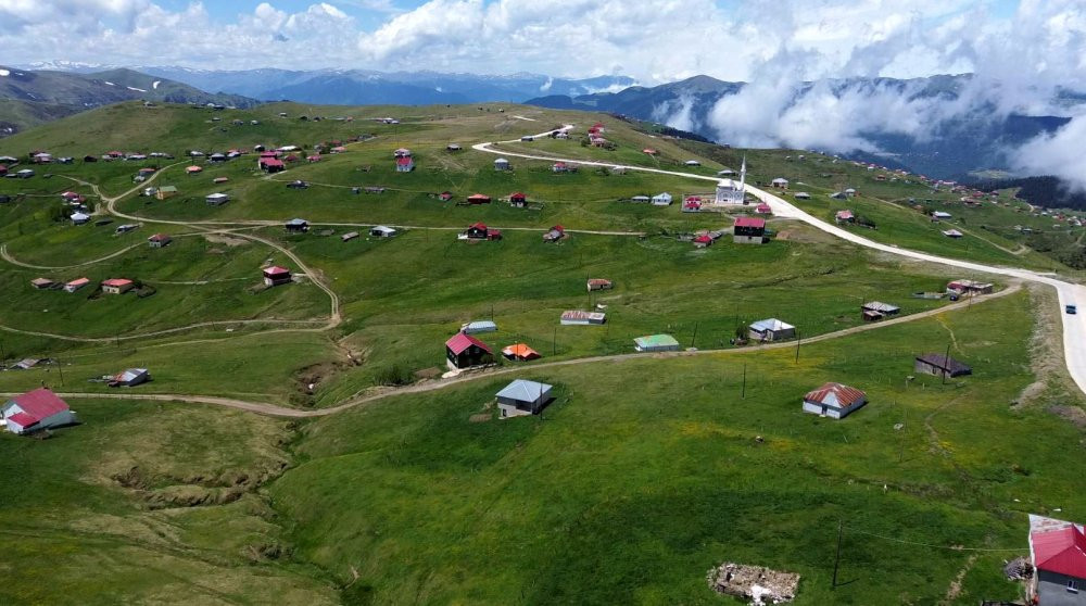 4 mevsim yaylalar! Öğretmenin dron hikâyesi