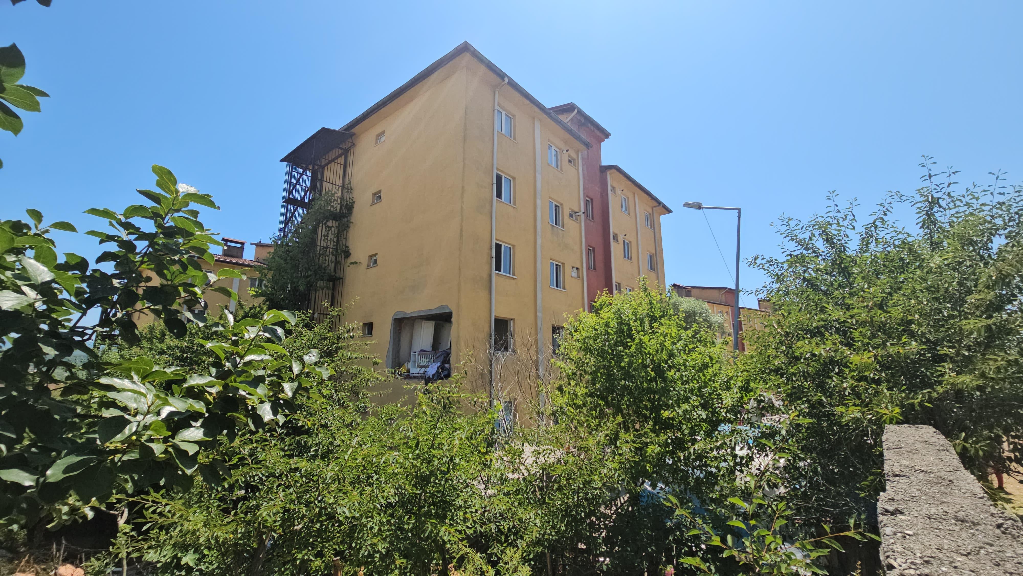 zonguldakta-5-katli-binada-patlama-1i-781737-231178.jpg