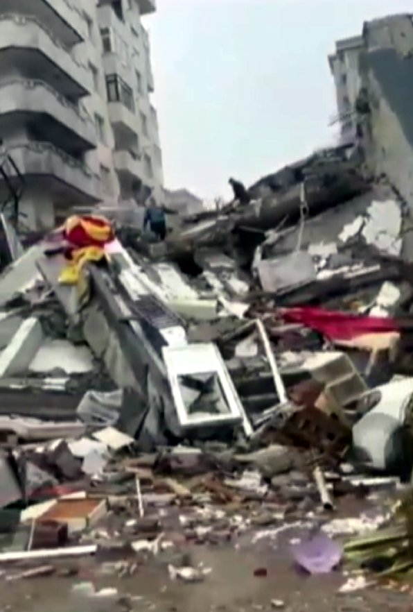 Ezgi Apartmanı 35 kişiye mezar olmuştu: 876 yıl hapsi istenen tek tutuklu sanığa şok eden karar!