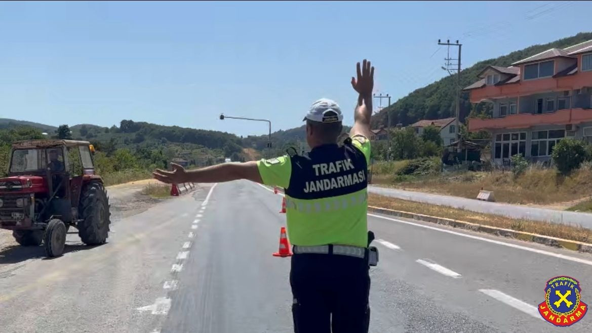 sakaryada-jandarma-denetimi-hayat-kurt-783473-231725.jpg