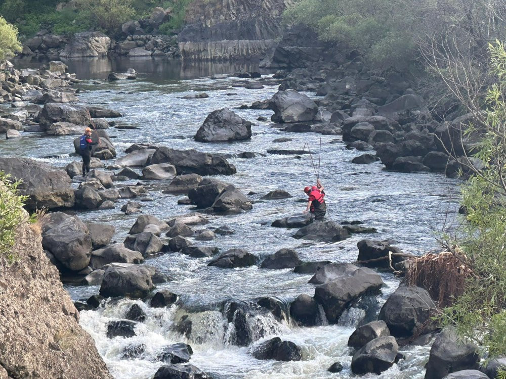 Sıcak havada nehir kabusu! Bir ölü, bir kayıp