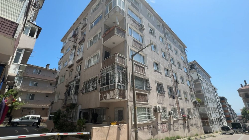 İtfaiye, polis ve sağlık ekipleriyle birlikte kapı açıldı! 3 ay sonra şok gerçek