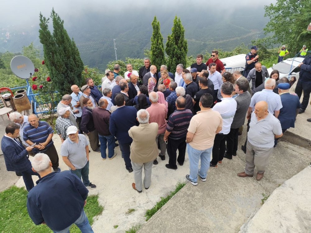 TBMM, Giresun’daki zirai don hasarını yerinde gördü
