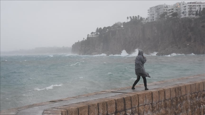 meteorolojiden-acil-uyari-firtina-sabah-vuracak-ne-zaman-bitecek-yenicag-14.jpg