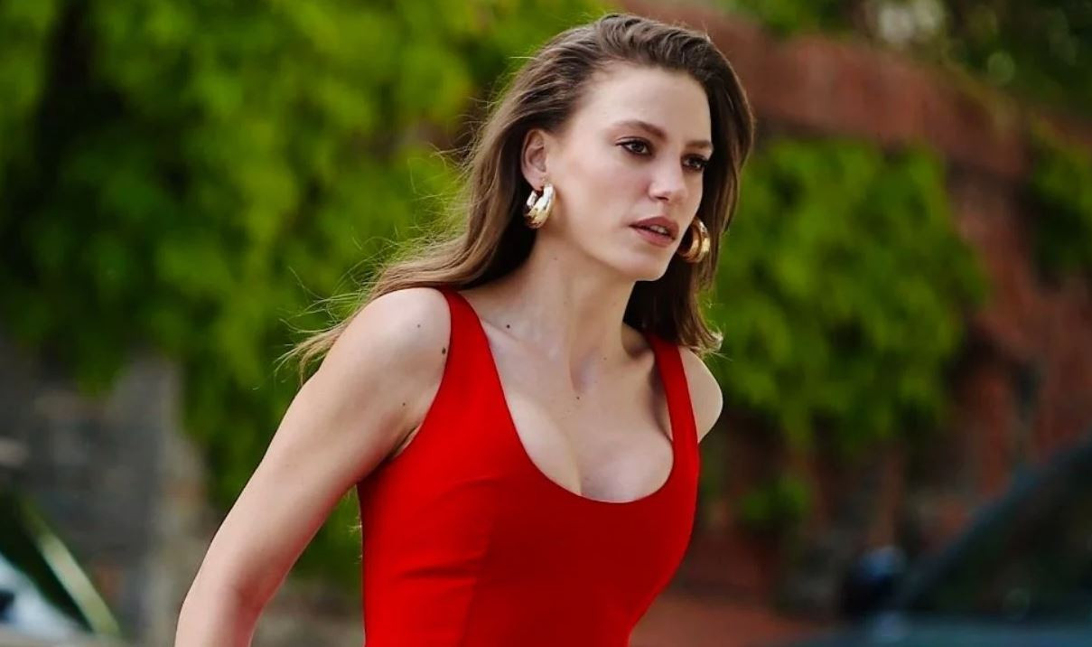 serenay-sarikaya-ayrilik-iddialarina-son-noktayi-koydu-yenicag-25-kopya.jpg