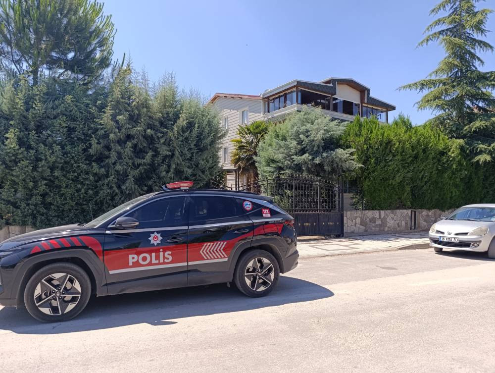 Bahçıvanın feci ölümü:! Betona düşerek can verdi