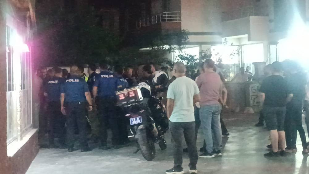 Batman’da gerilim dolu anlar! Şüpheli boğazına bıçak dayadı