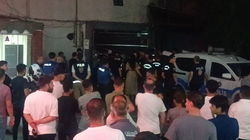 Batman’da gerilim dolu anlar! Şüpheli boğazına bıçak dayadı