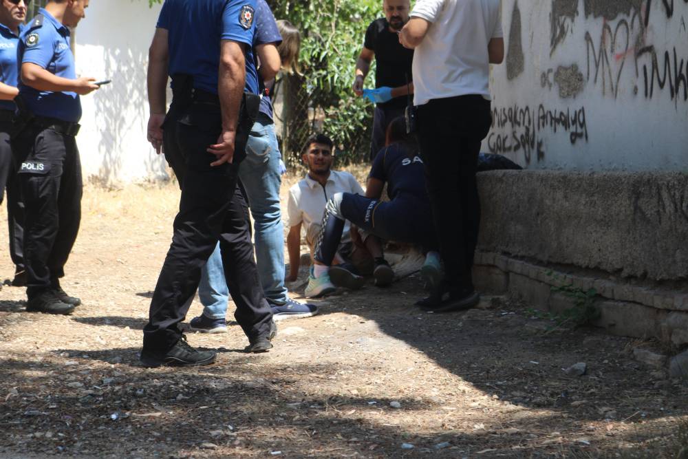 Çocuk parkında dehşet! Alacak verecek meseli kanlı bitti