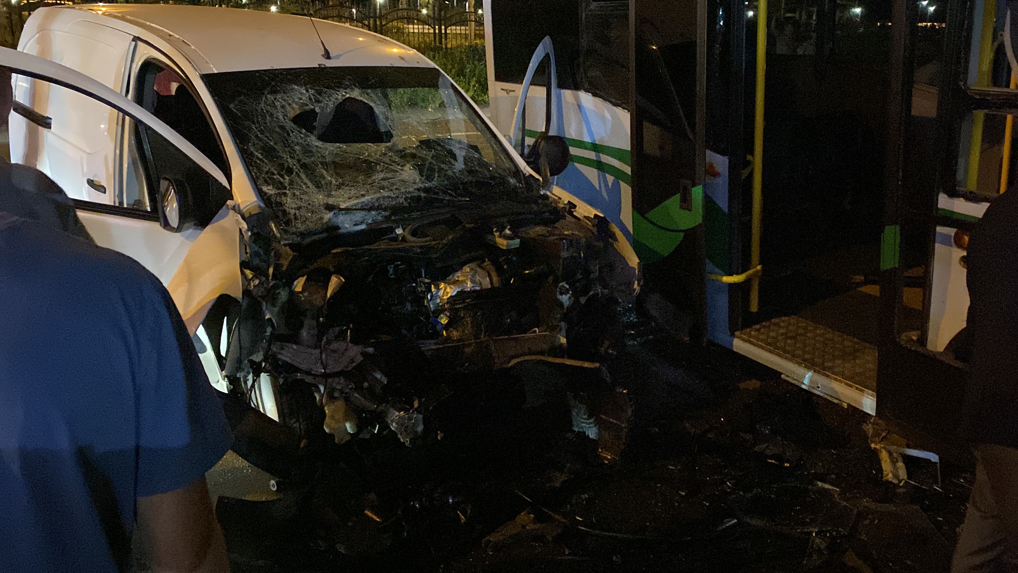 rizede-minibusle-hafif-ticari-arac-carp-804331-238112.jpg