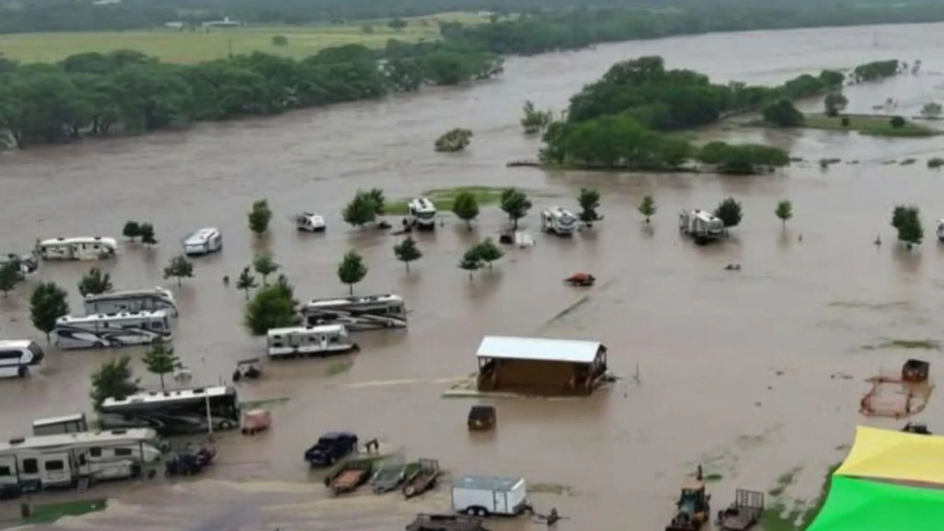cbsn-fusion-texas-rv-park-residents-say-they-got-no-official-warning-before-deadly-flood-hit-thumbnail.webp