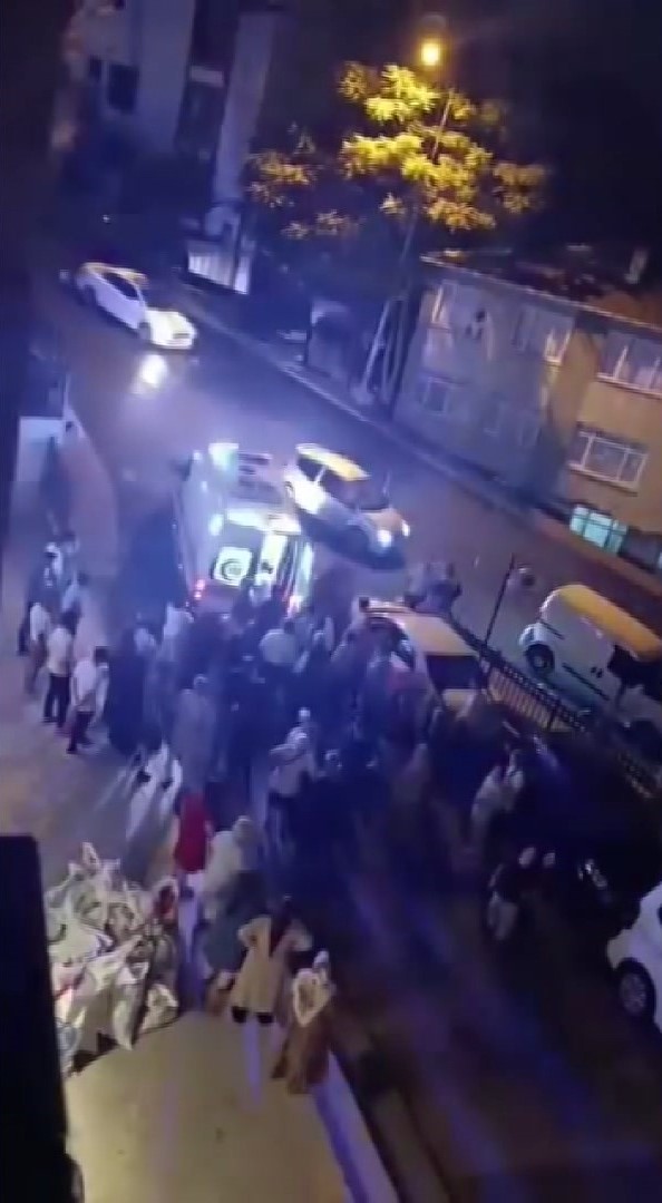 istanbul-kucukcekmecede-arkadasinin-mo-806711-238879.jpg