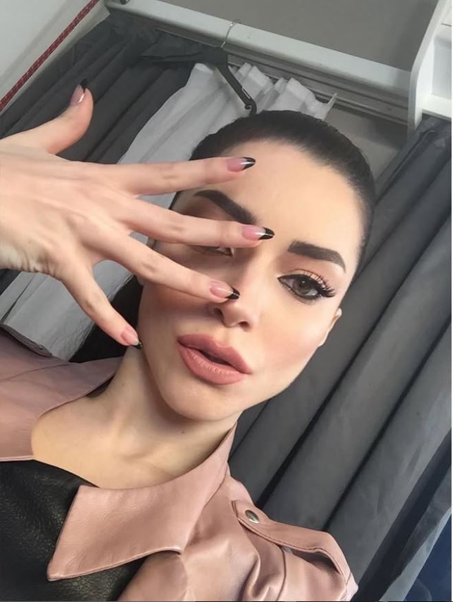 merve-bolugurun-havuz-pozlari-begeni-rekoru-kirdi-ask-i-memnu-itirafi-cok-konusulmustu-yenicag-12.jpg