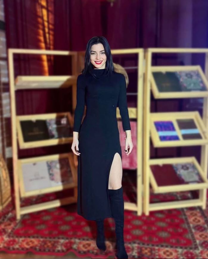 merve-bolugurun-havuz-pozlari-begeni-rekoru-kirdi-ask-i-memnu-itirafi-cok-konusulmustu-yenicag-18.jpg