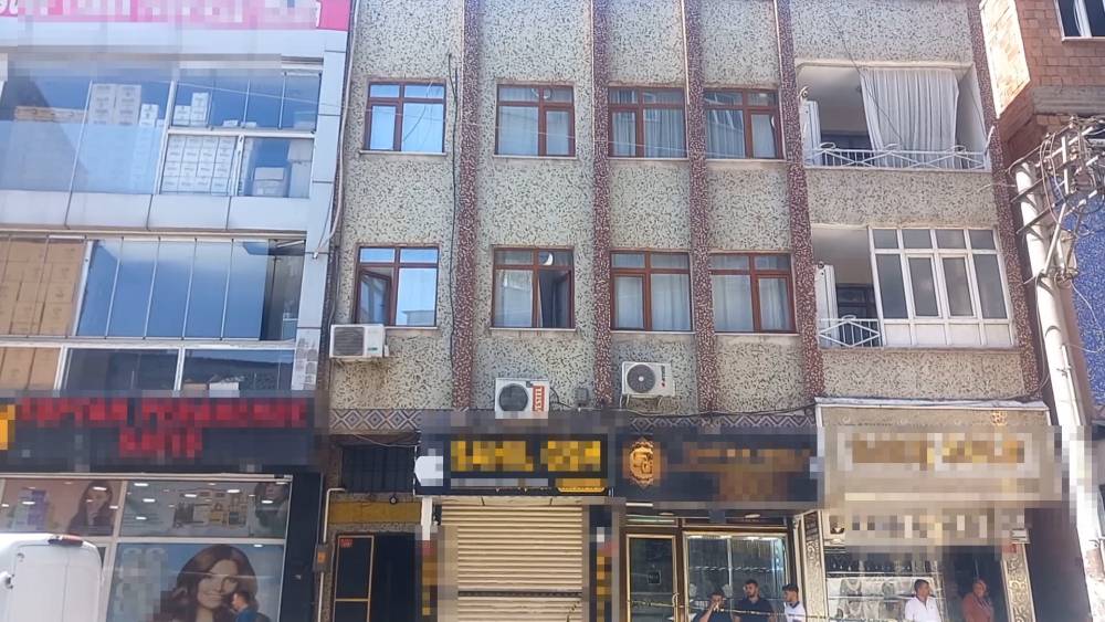Diyarbakır’da şok saldırı! Polislere pompalı tüfekle ateş etti
