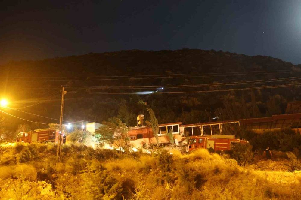 Aşk ateşi gerçek oldu! Evlilik teklifi yangına neden oldu