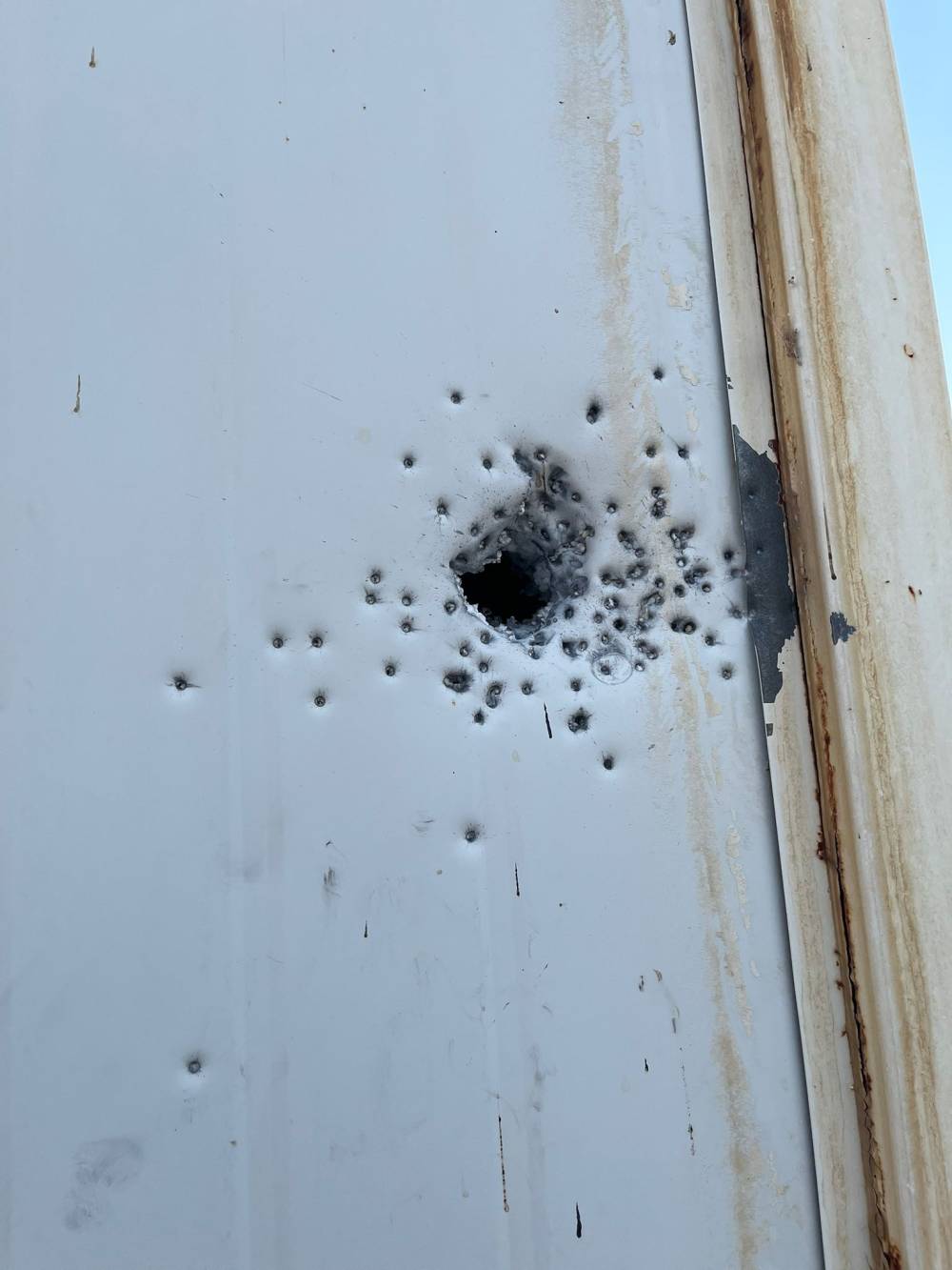 Konteynerde kar maskeli dehşet! Anne öldü oğlu ölü numarası yaptı: Katil tanıdık çıktı