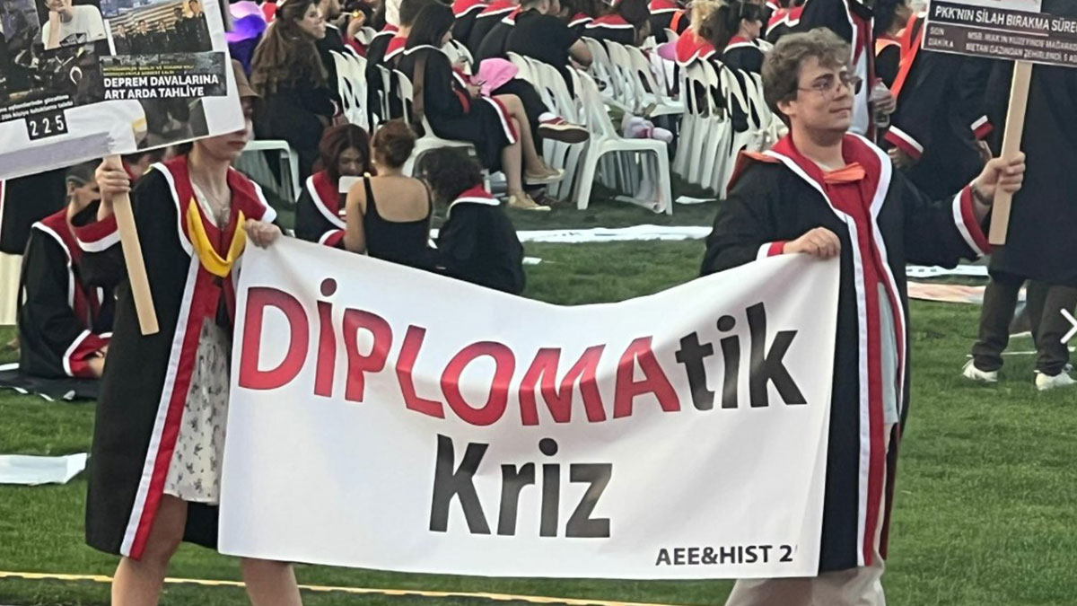 1kapak4.jpg