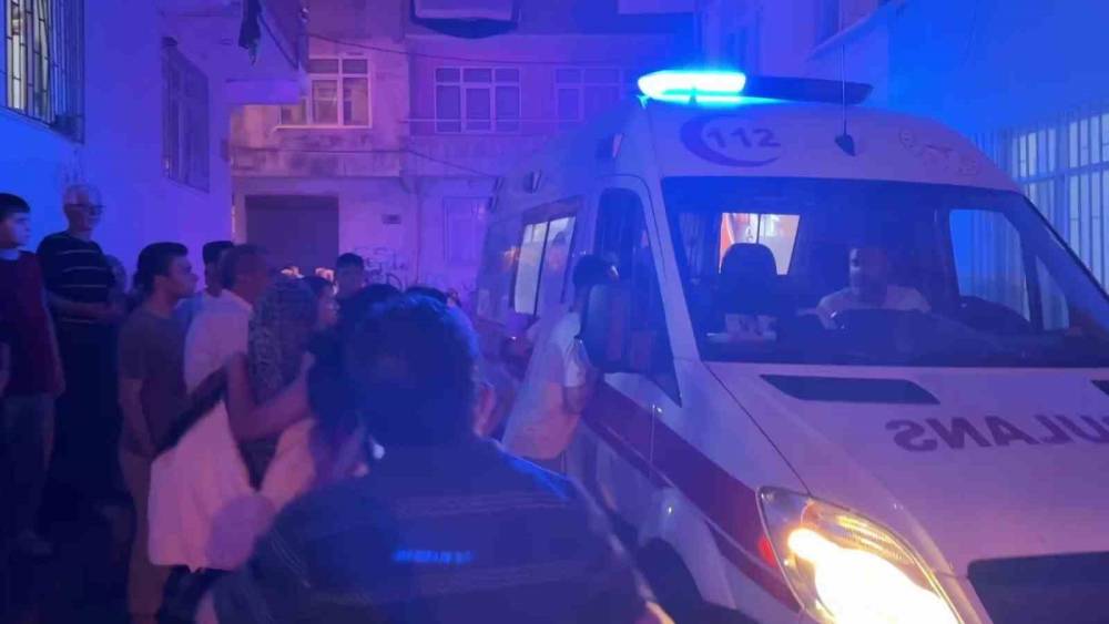3 katlı binada korkutan yangın